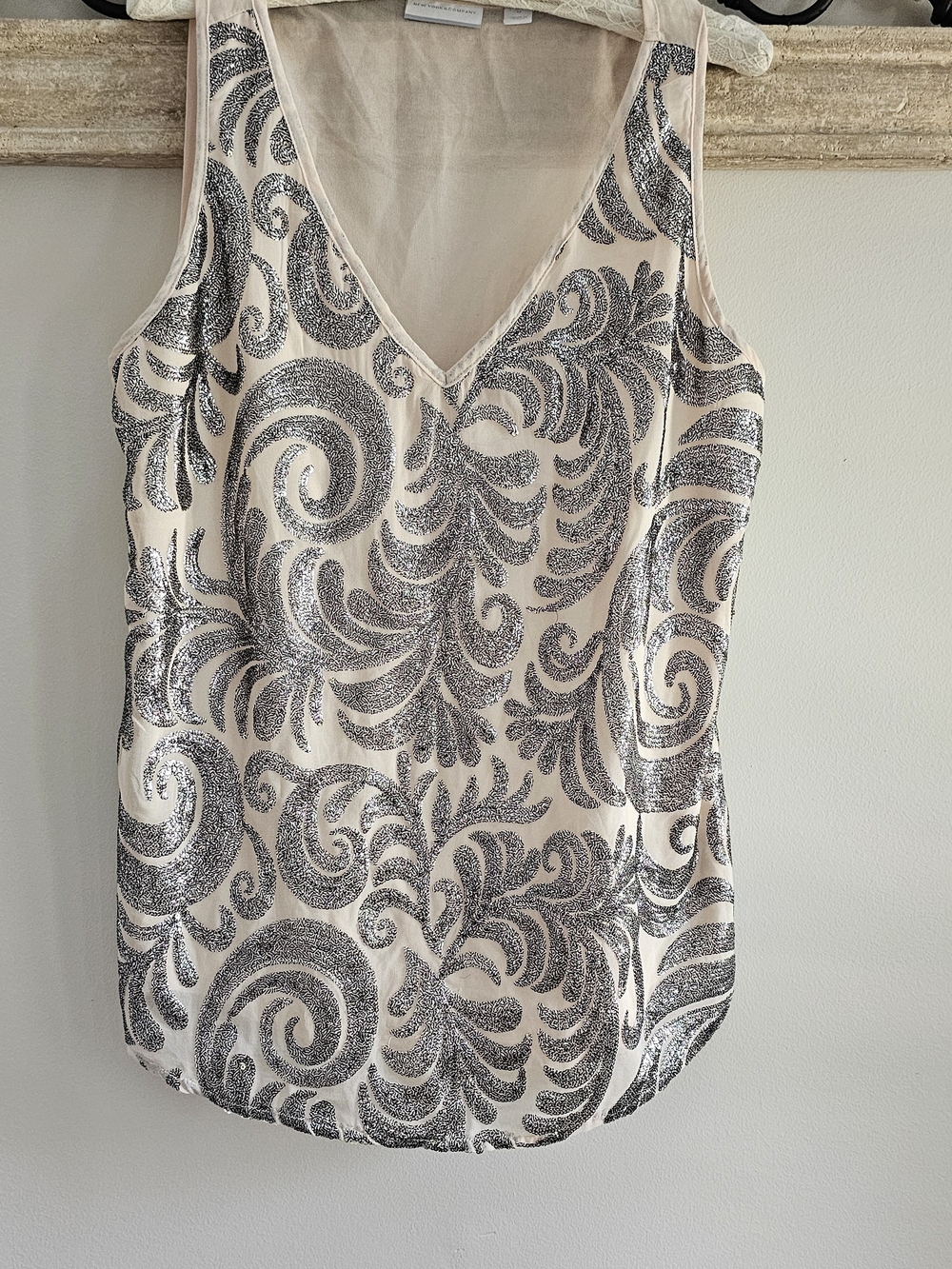 New York & Company Silver Scroll Print V-Neck Camisole on Cream